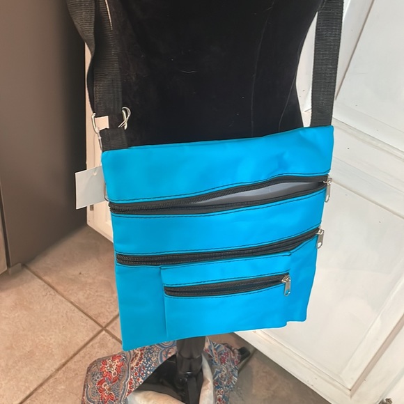 NWT crossbody - Picture 2 of 6